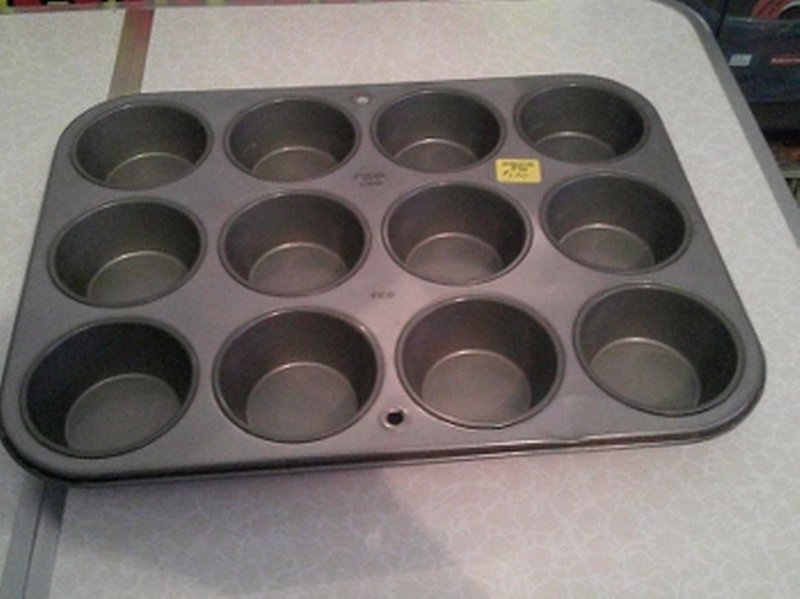 (image for) Cupcake Pan (Gray)
