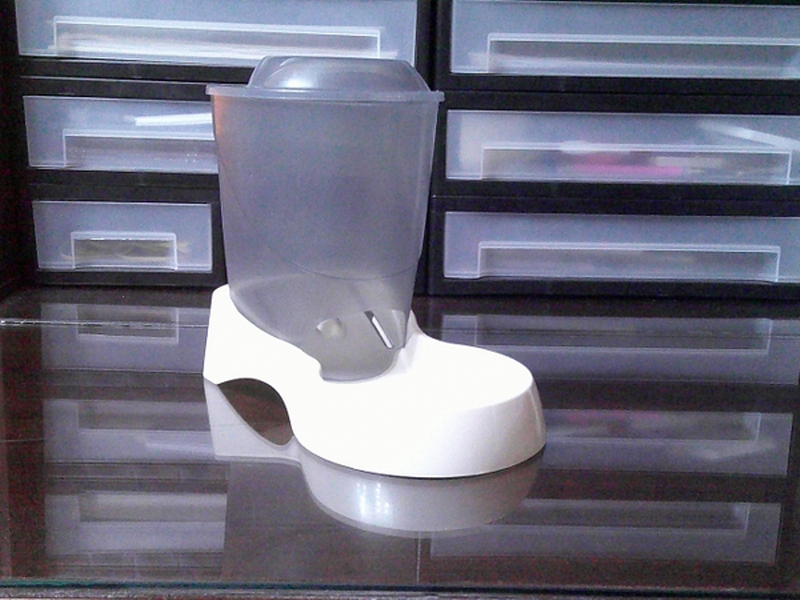 (image for) Food Dish (Off White)